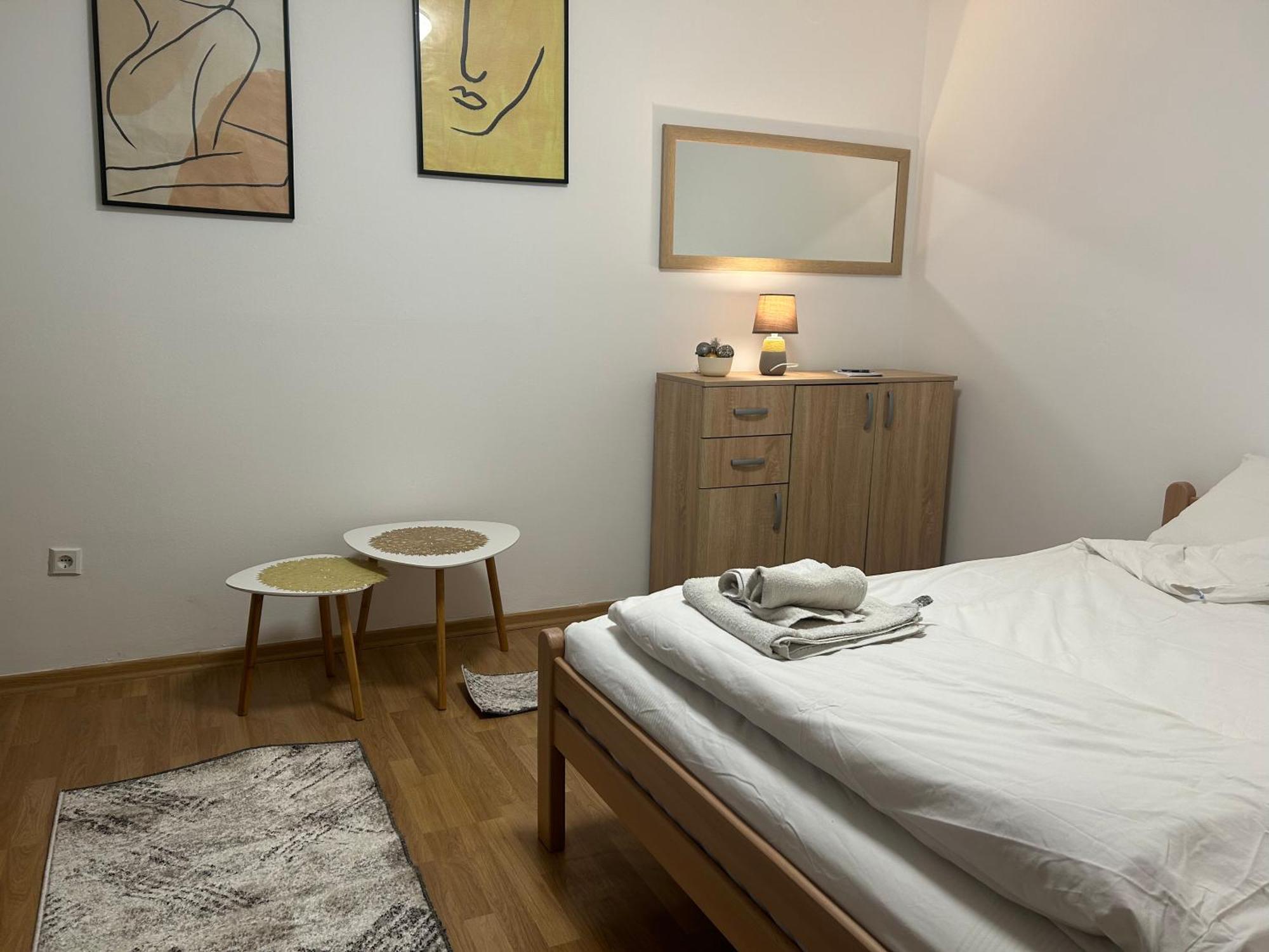 Theatre55 Apartment